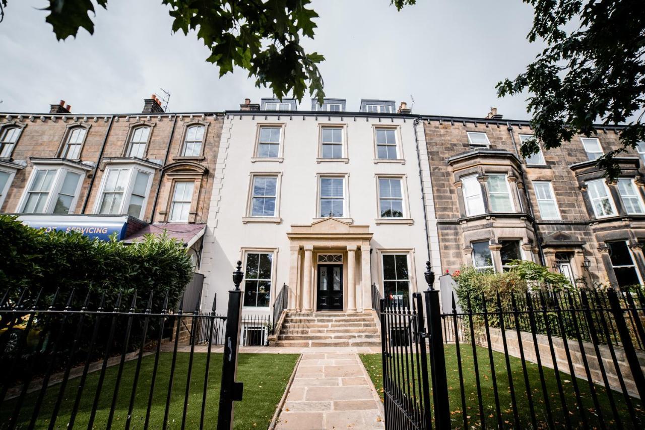 York Place One Харрогейт Экстерьер фото